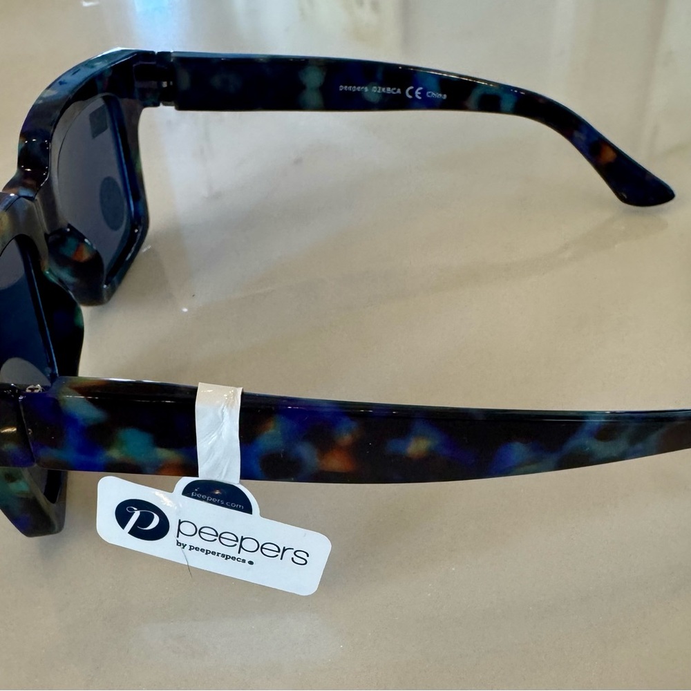 Peepers Tortoise Reading Sunglasses 1.5 - Picture 6 of 9
